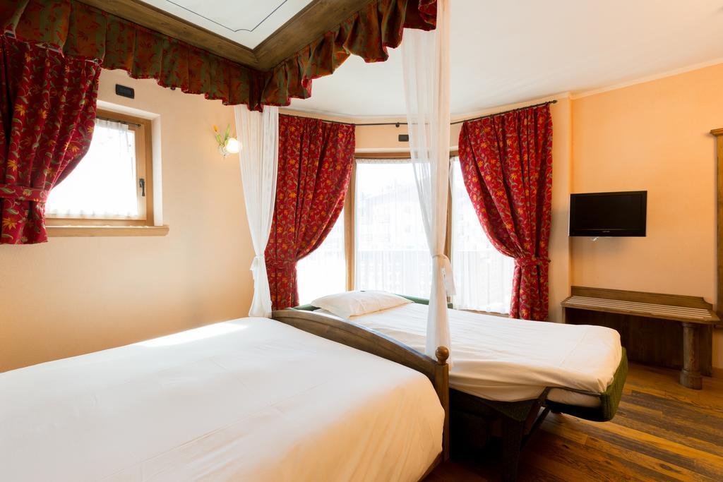 Hotel Pontiglia Livigno Exterior photo